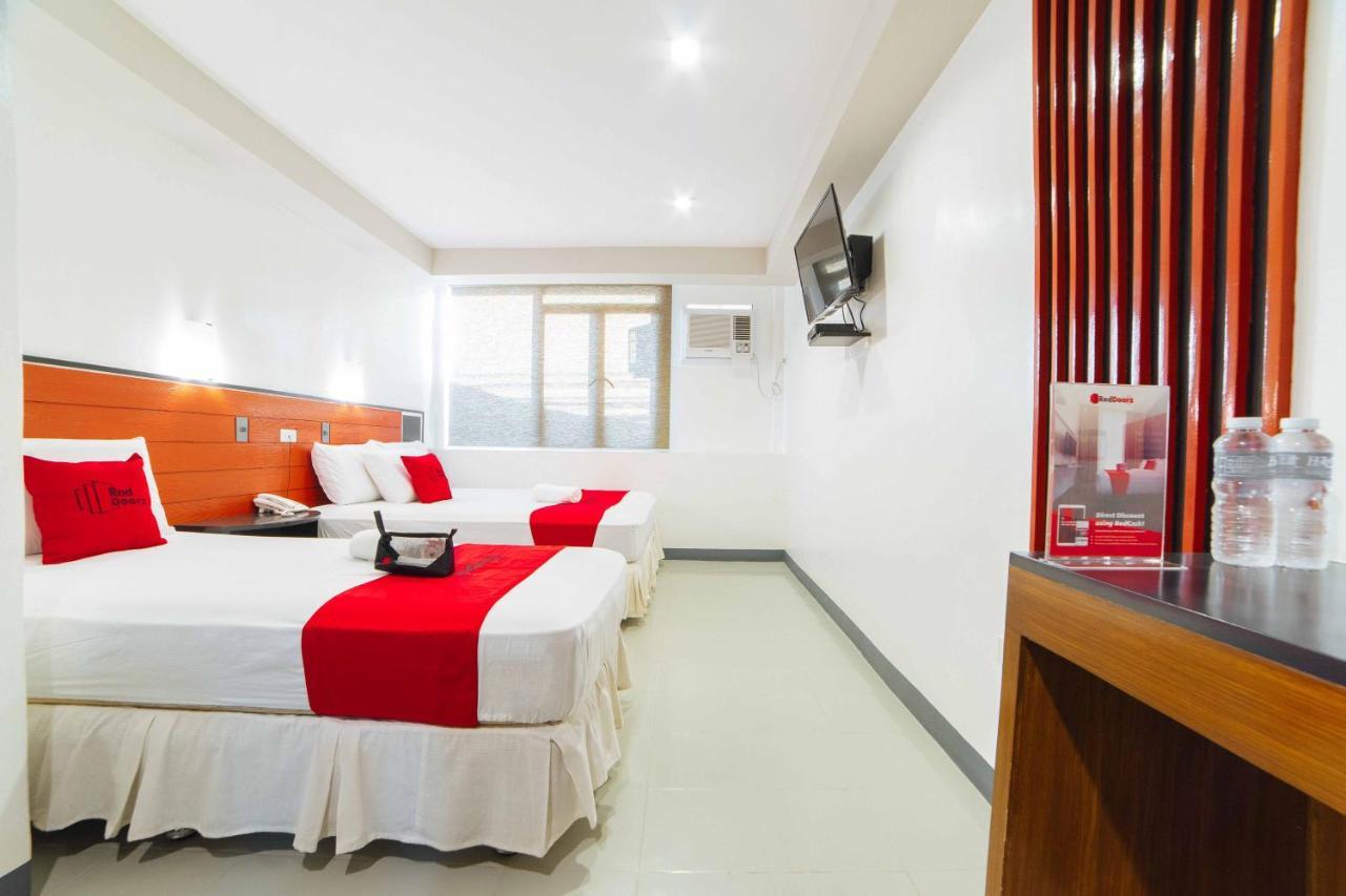 Reddoorz Plus Near San Pedro Cathedral Davao Exterior photo