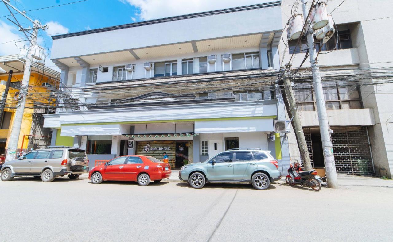 Reddoorz Plus Near San Pedro Cathedral Davao Exterior photo