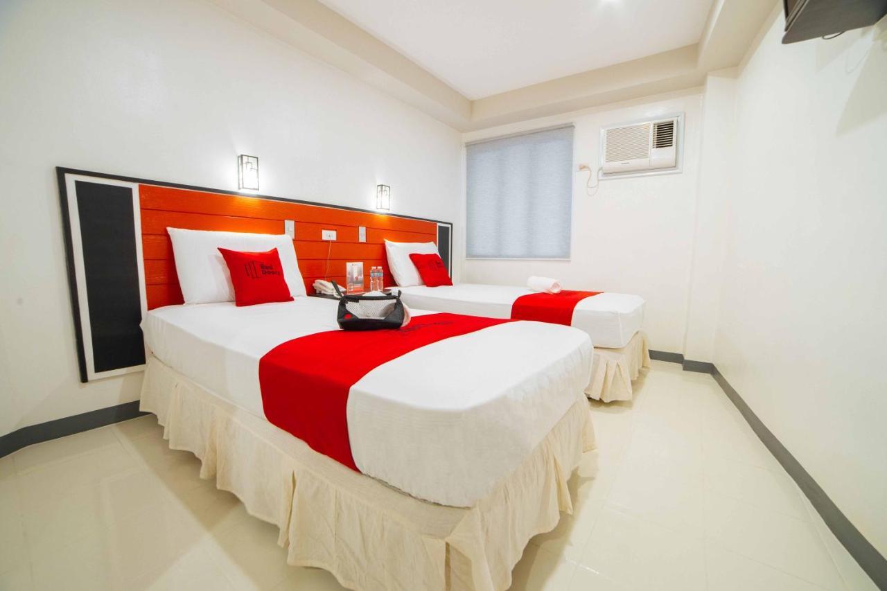 Reddoorz Plus Near San Pedro Cathedral Davao Exterior photo