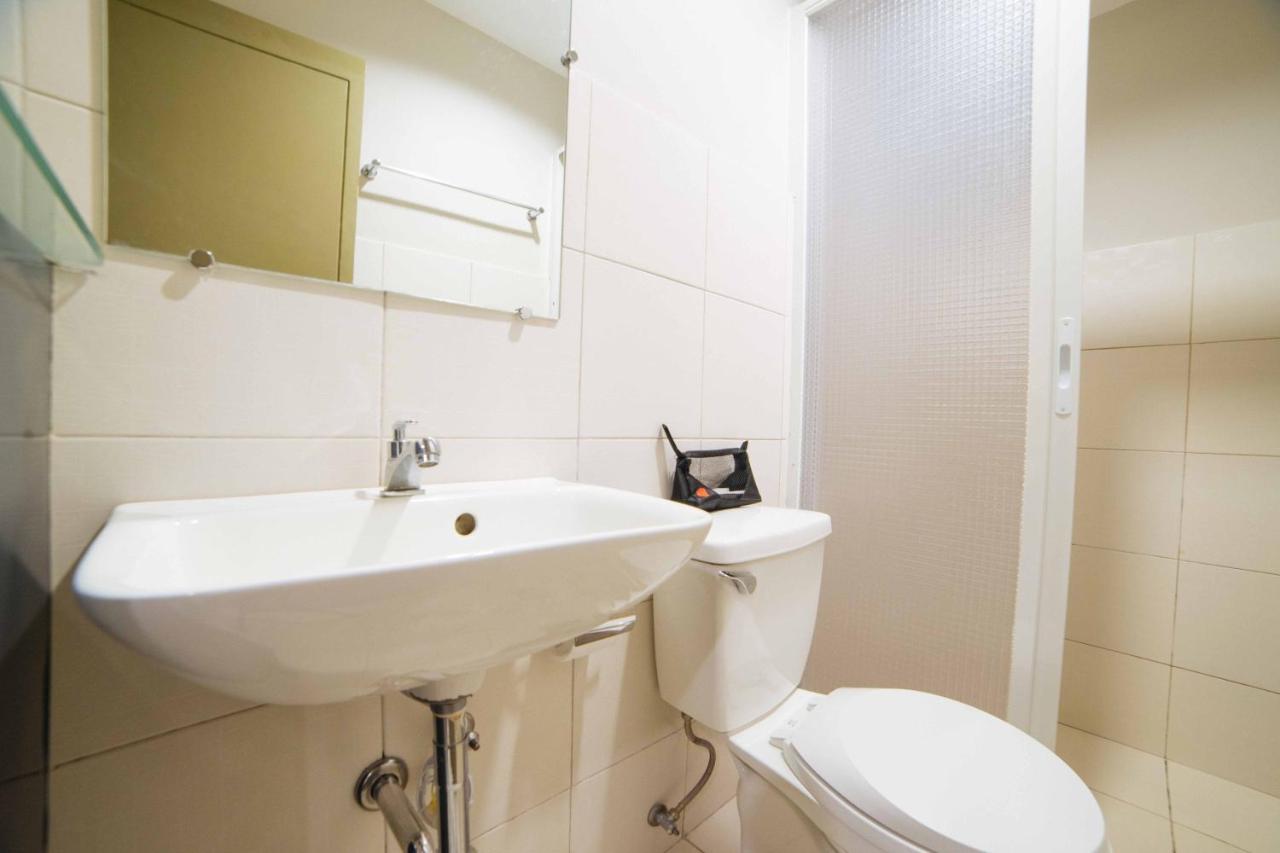 Reddoorz Plus Near San Pedro Cathedral Davao Exterior photo