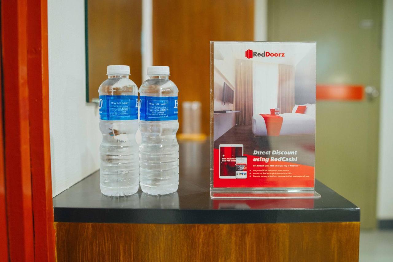 Reddoorz Plus Near San Pedro Cathedral Davao Exterior photo